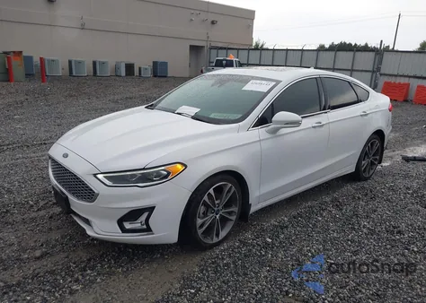 2020 Ford Fusion Titanium z USA, uszkodzony, nr VIN 3FA6P0D95LR117744
